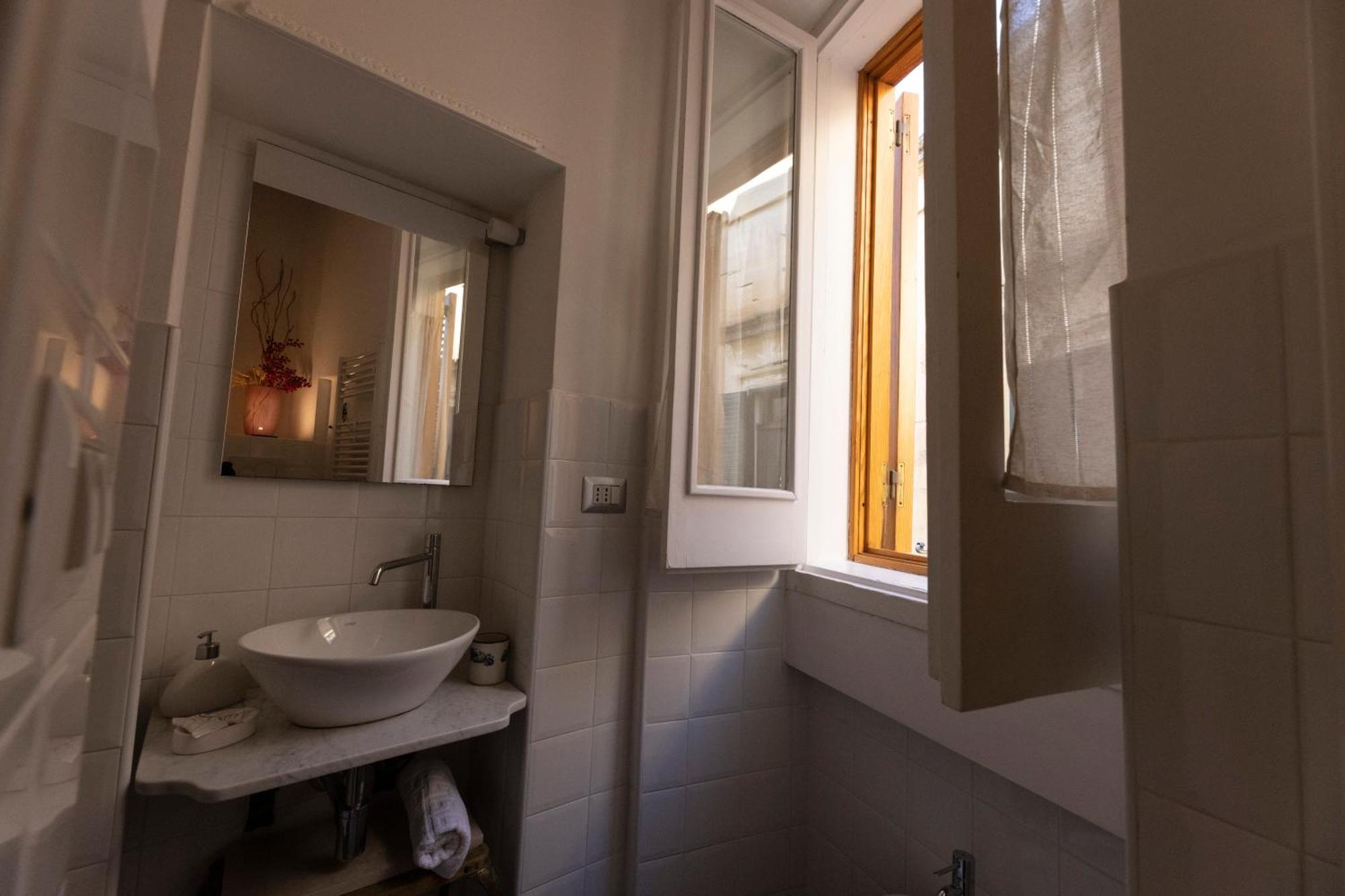 Antica Dimora Dei Nonni Bed & Breakfast Lecce Ngoại thất bức ảnh